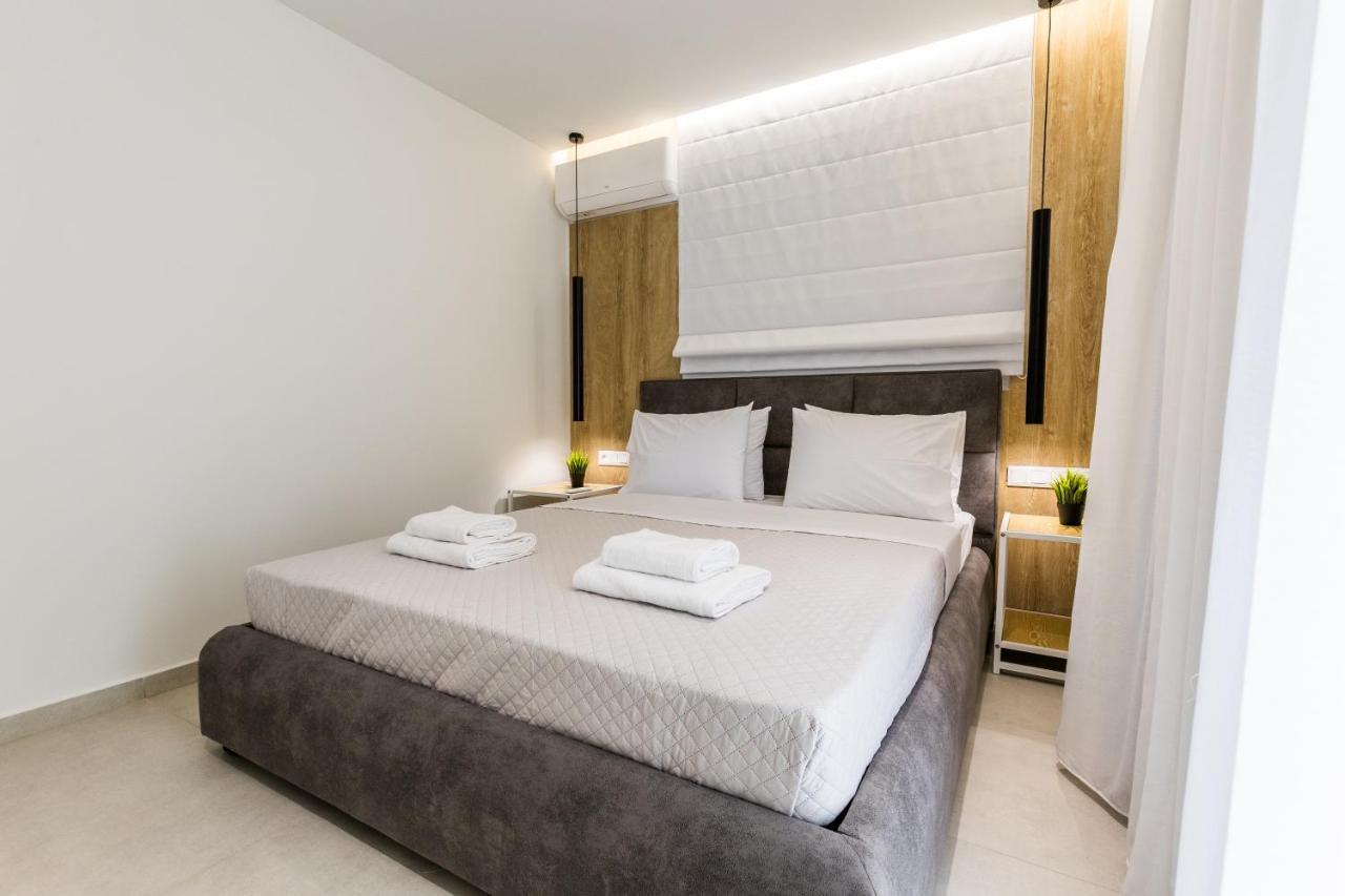 Varkiza Luxury Suites By Raise Vari  Exterior photo