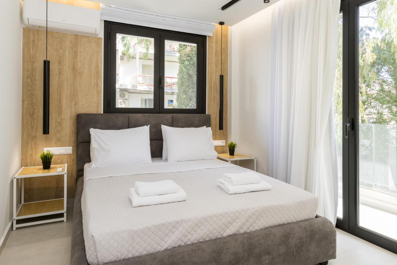 Varkiza Luxury Suites By Raise Vari  Exterior photo