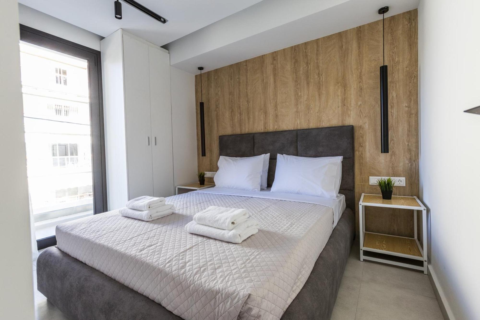Varkiza Luxury Suites By Raise Vari  Exterior photo